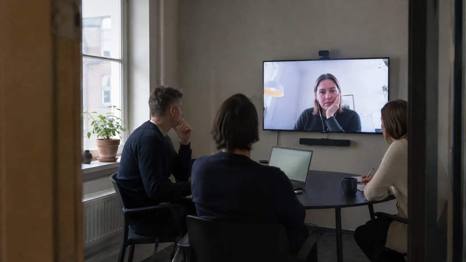 En naturlig arbejdssituation om hybrid ledelse