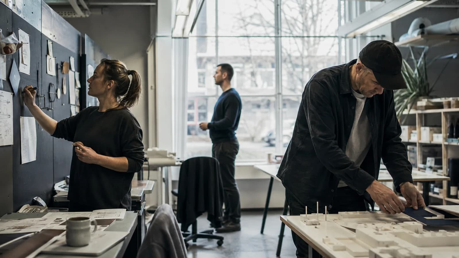 En naturlig arbejdssituation om distribueret ledelse